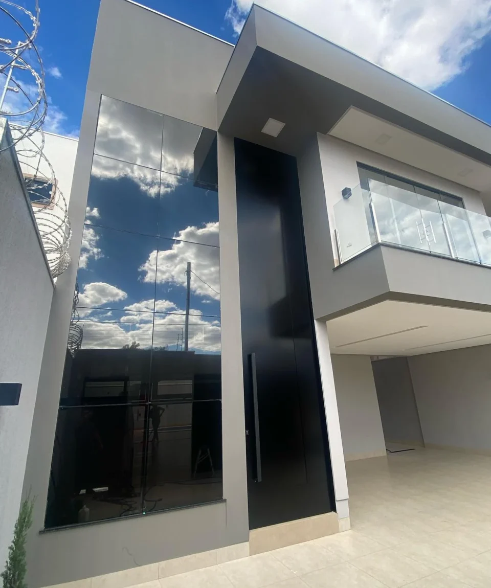 Ibituruna · Escada e luz — Registro da obra entregue · Foto 02