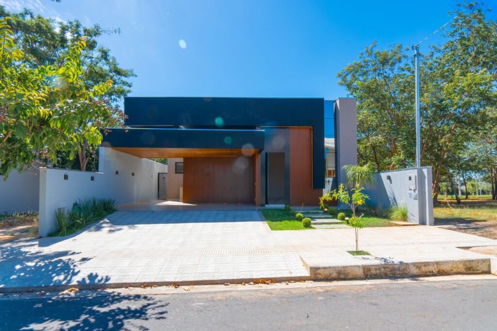 Mansão Pampulha Tennis — Vista frontal da residência